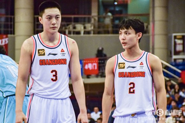 媒体人：广东阵形    比过去几年宽裕很多 还需看外援的引进情况&磨合