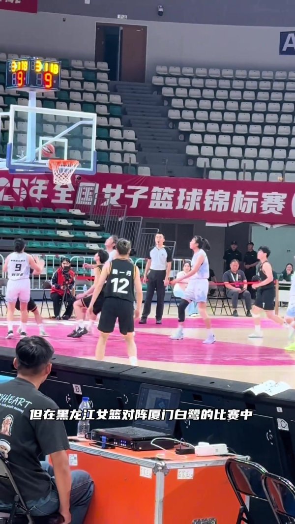 女篮冠军赛  惊现5打4 昨日6人黑龙江女篮在两人负伤  后只能4人出战