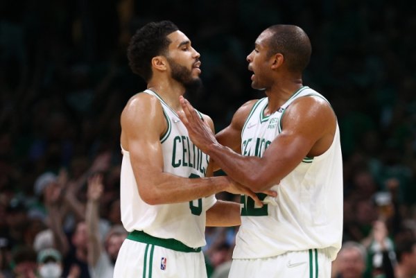 塔图姆：夺魁  后我们还在想接下来五年拿几冠 结果一切都改变了