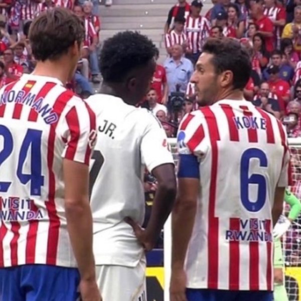 科克嘲讽维尼修斯“姆巴佩比你强”，后者回应：是的，他是我队友