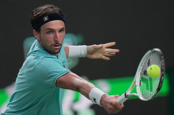 林德克内希2-1反转  梅德韦杰夫 首进大师赛总决赛