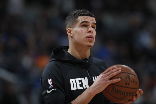 小试牛刀!小波特仅出战半场 9中5拿下13分5板4助0错误 正负值+14 小试牛刀!小波特仅出战半场 9中5拿下13分5板4助0错误 正负值+14