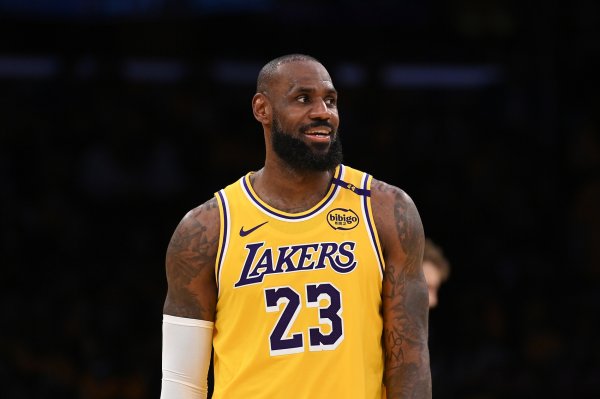 湖记：我认为詹姆斯预告与退役无关 但我确实觉得这会是最后一季