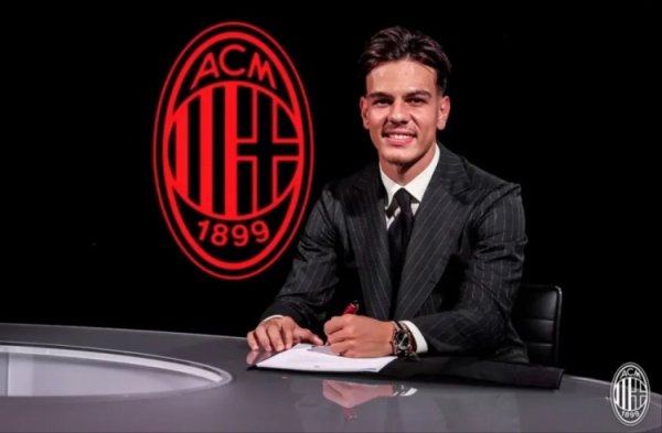 米兰队史中场球员及后腰引援转会费排行：鲁伊-科斯塔第1，亚沙里第3