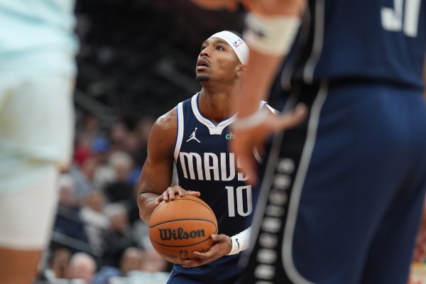 基德:布兰登-威廉姆斯要清晰把握攻击 节奏 有球权时他是场上领袖 基德:布兰登-威廉姆斯要清晰把握攻击 节奏 有球权时他是场上领袖