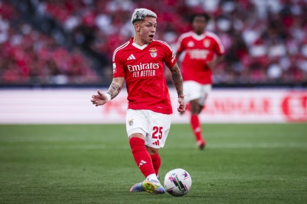 记录报:本菲卡预计将在对通德拉的比赛轮换,普雷斯蒂亚尼或首发 记录报:本菲卡预计将在对通德拉的比赛轮换,普雷斯蒂亚尼或首发