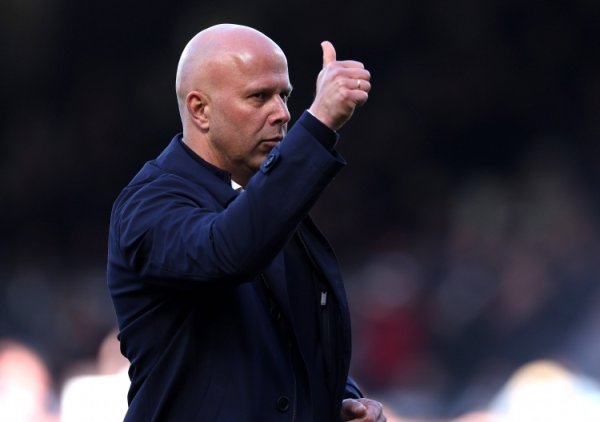 五连胜高居英超第一!斯洛特:积分超出我的预期,阵形 比去年强大 五连胜高居英超第一!斯洛特:积分超出我的预期,阵形 比去年强大