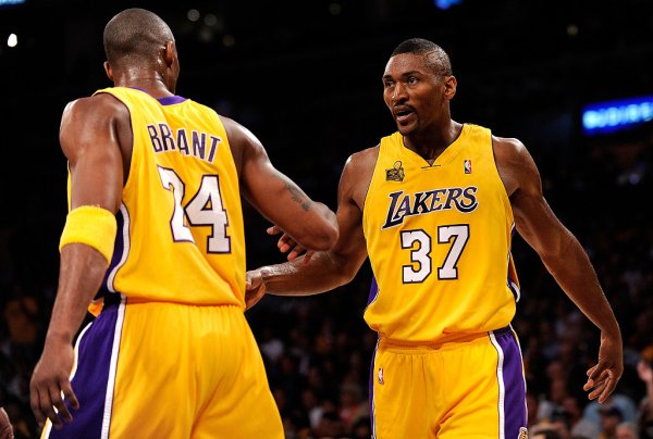 皮尔斯谈阿泰总总决赛  关键三分：我放空了他 因为科比单人赛出了名的