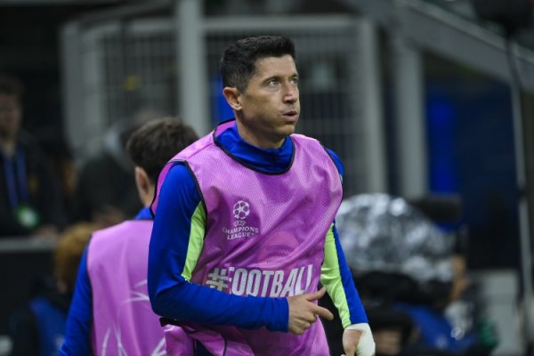 阿斯：莱万复健    情况比预期好很多，如果一切顺利将可以出战莱万特