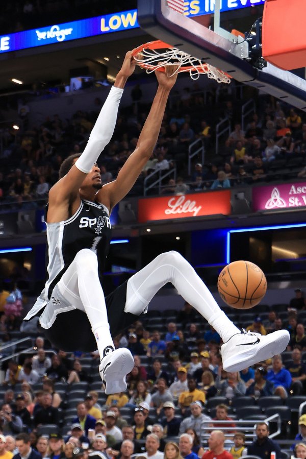 考辛斯：我们一直讨论詹库杜之后谁是联盟门面 文班给了我们答案