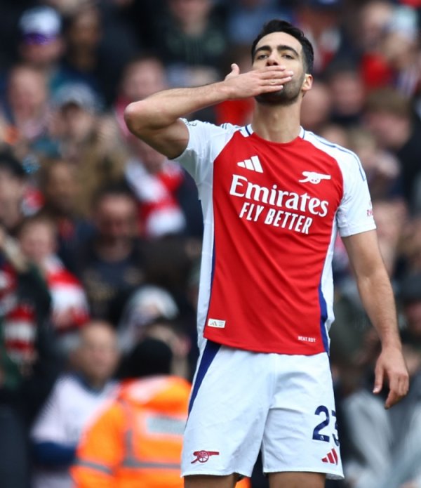 迪科夫：梅里诺是近年来最被低估的签约之一，他能在需要时进球